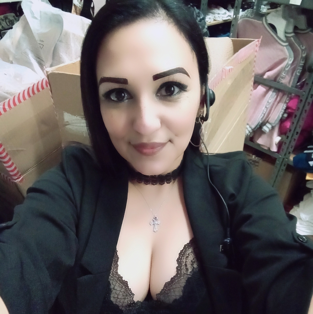 Meet your Posher, Lori